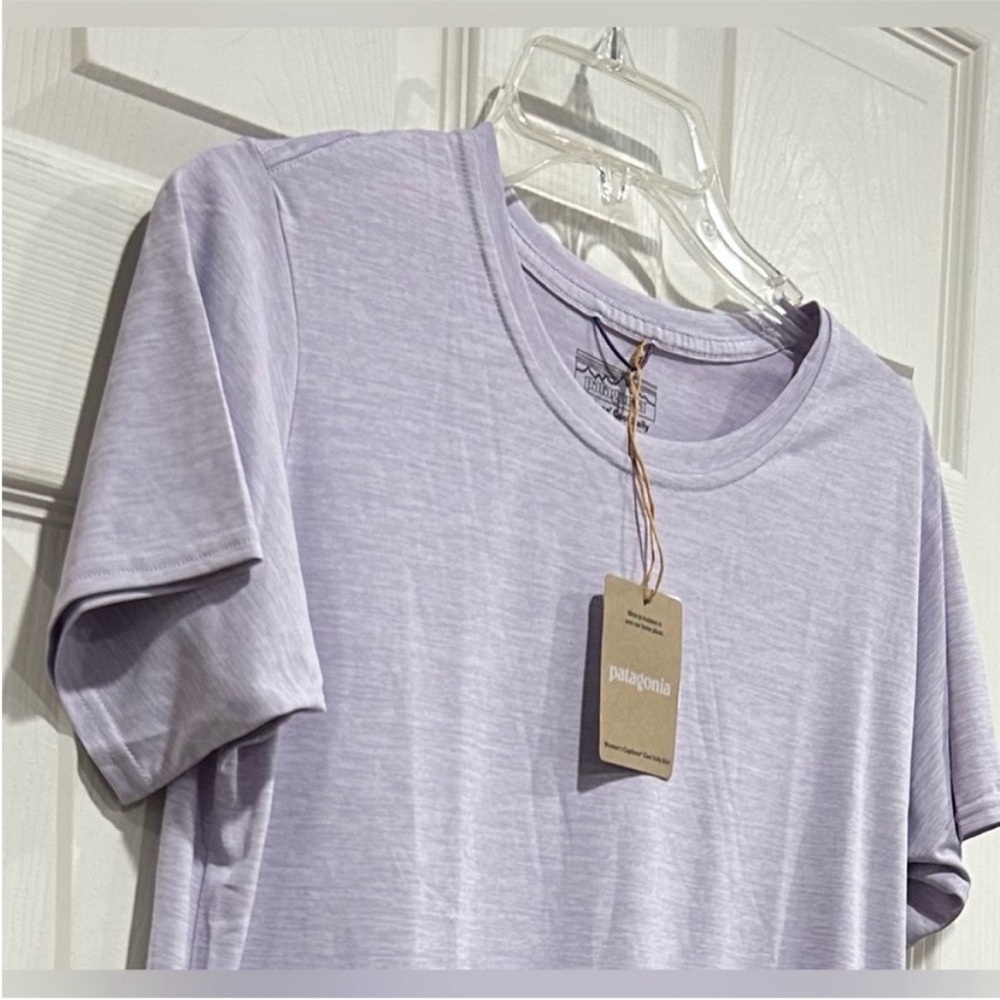 Patagonia Women's XL Cap Cool Daily T-Shirt Foxglove Purple NWT Capilene - Picture 2 of 7